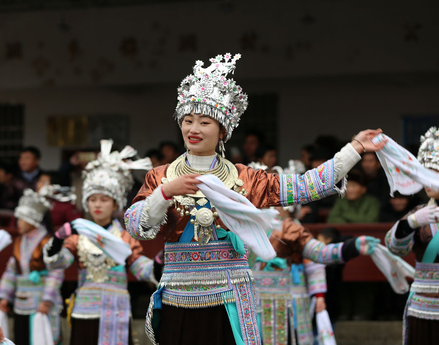  Grupo étnico de Miao celebra o Ano Novo Lunar