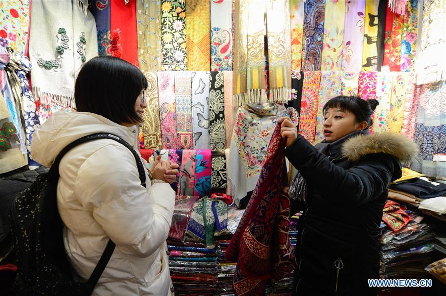 Grande Bazar de Xinjiang recebe 14 milh?es de visitantes