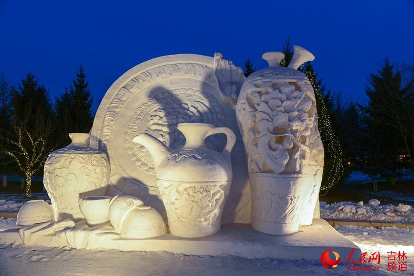 Changchun decorada com esculturas de neve coloridas