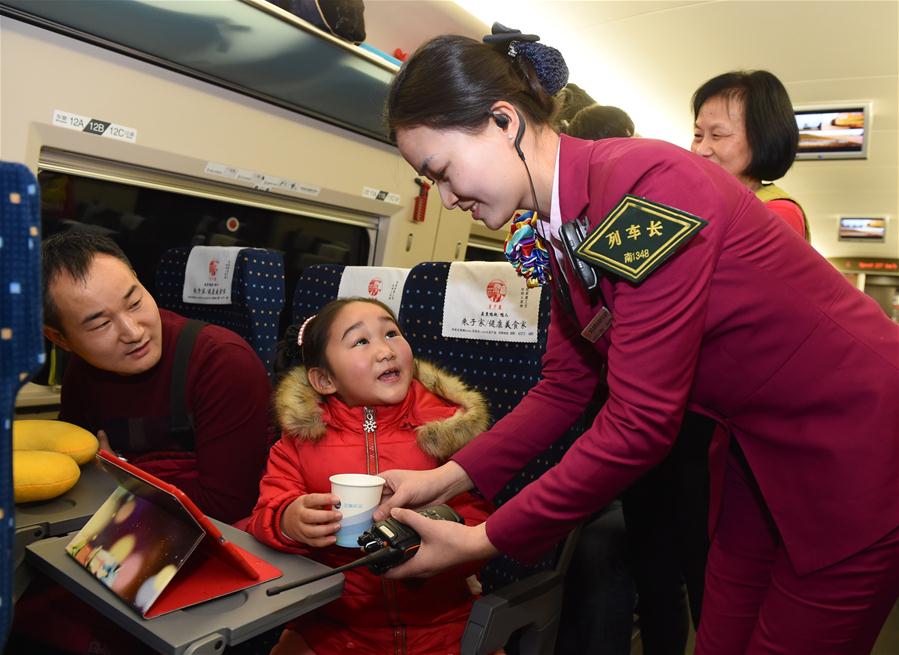 Memória: Chineses regressam à terra natal para o Festival da Primavera