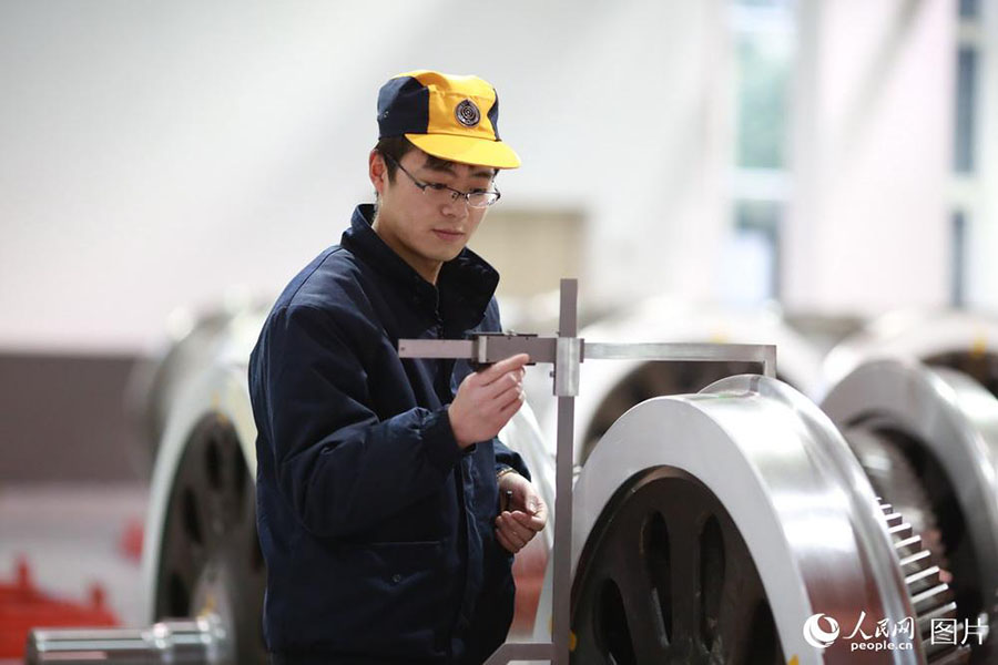 Galeria: Centro de manuten??o das “pernas” dos trens