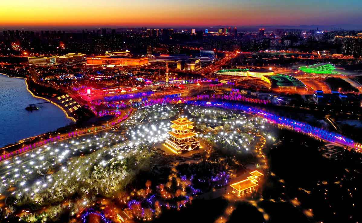 Pessoas?celebraram?Festival?das?Lanternas?na?China