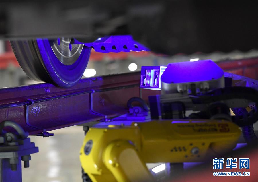 Rob? realiza testes de seguran?a em trens-bala