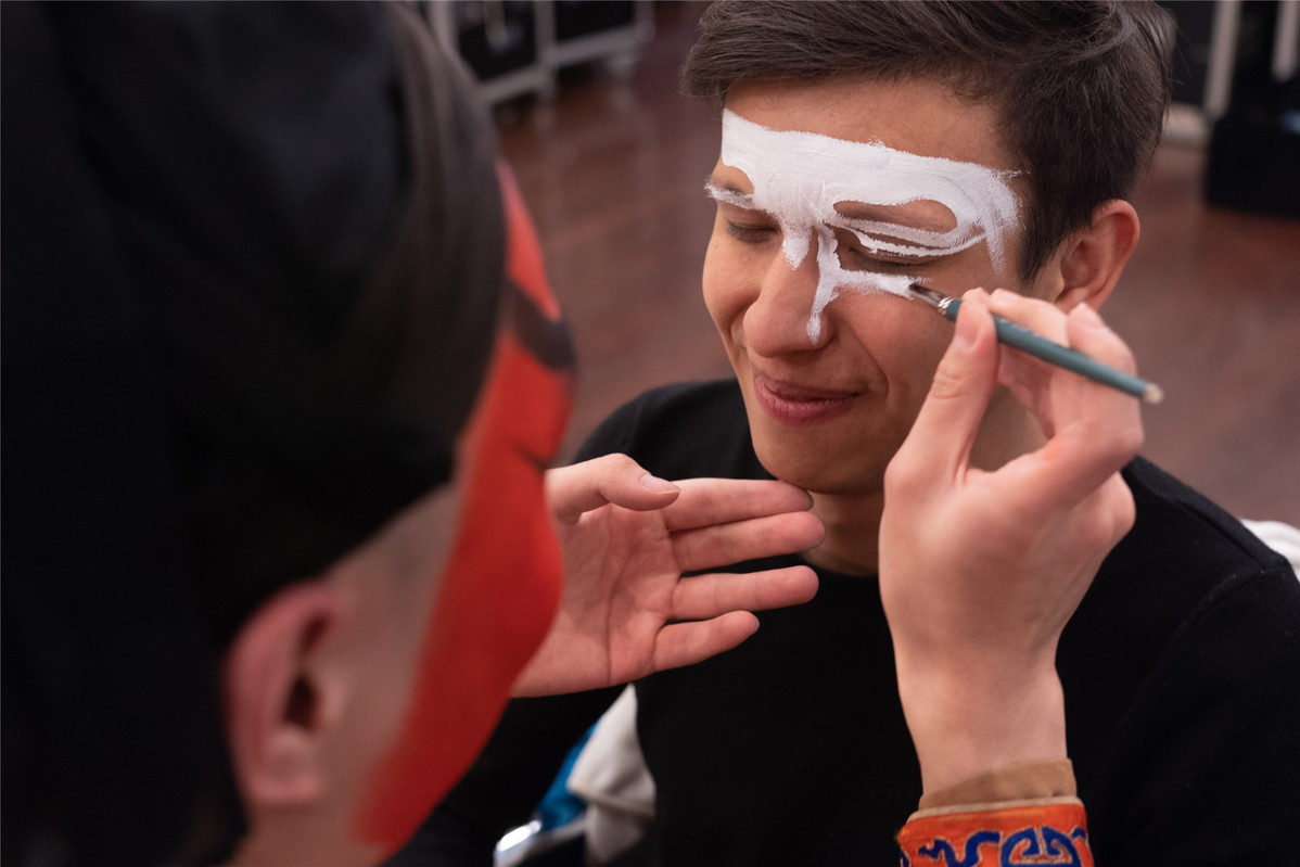 ópera?tradicional?chinesa?inspira?estudantes?estrangeiros
