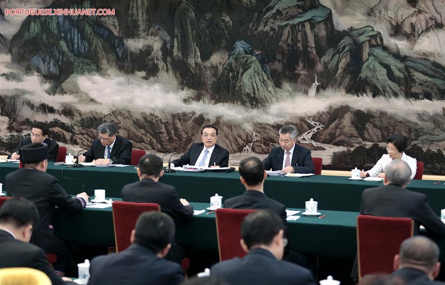 Xi pede perseveran?a em luta contra pobreza