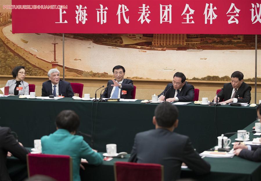 Xi pede perseveran?a em luta contra pobreza