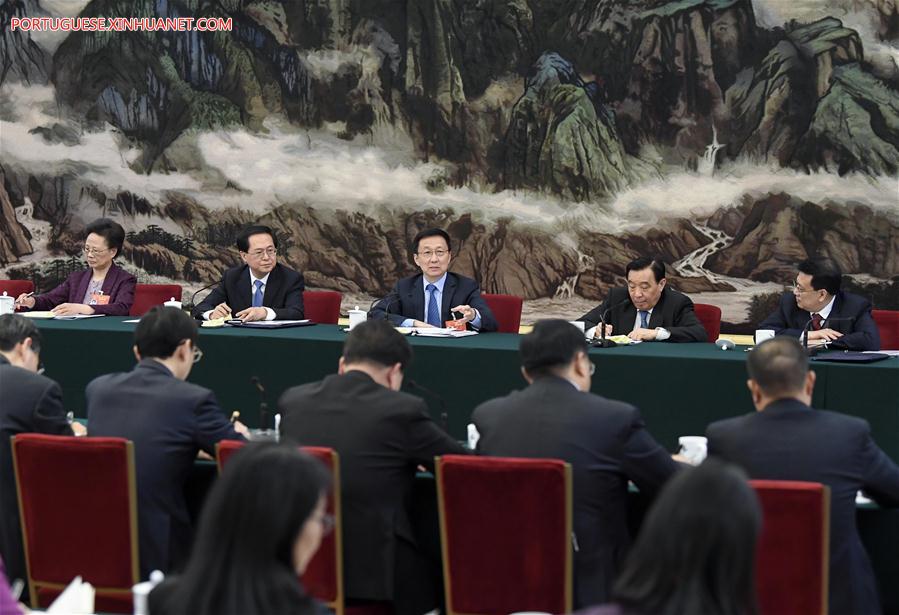 Xi pede perseveran?a em luta contra pobreza