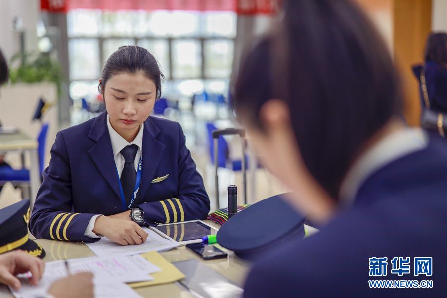 Galeria: Aeromo?as cumprem sonho de se tornar pilotos