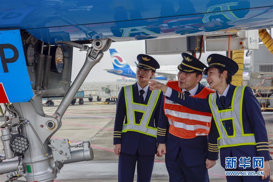 Galeria: Aeromo?as cumprem sonho de se tornar pilotos