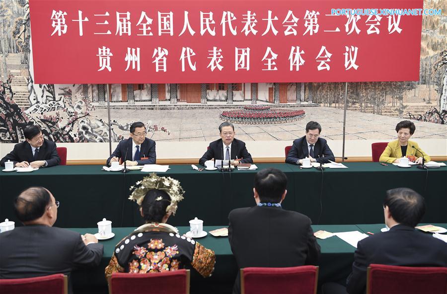 Líderes chineses destacam reforma, legisla??o e alívio da pobreza