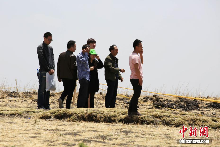 Etiópia: Familiares das vítimas do voo ET302 realizam cerim?nia fúnebre