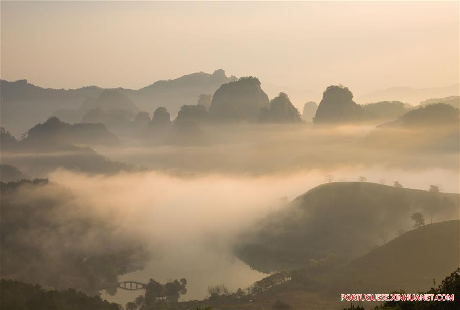 Paisagem da Montanha Wuyi em Fujian, sudeste da China