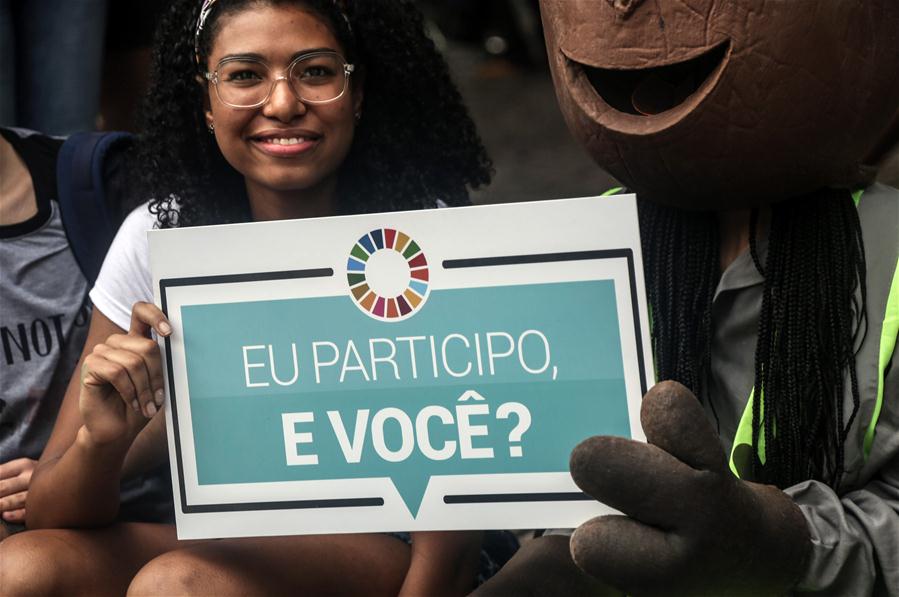 Galeria:Estudantes de S?o Paulo participam de movimento contra a mudan?a climática