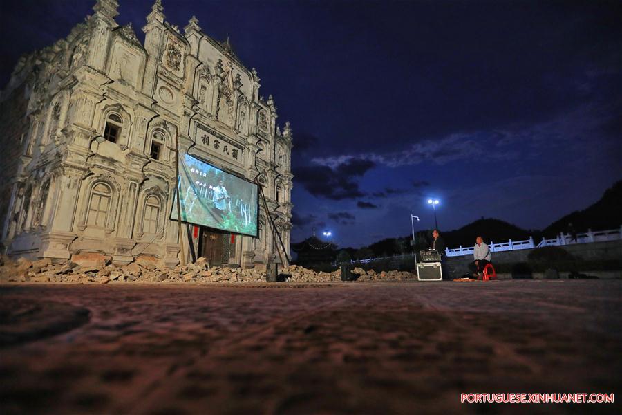 Galeria:Filmes exibidos para alde?es no interior do país