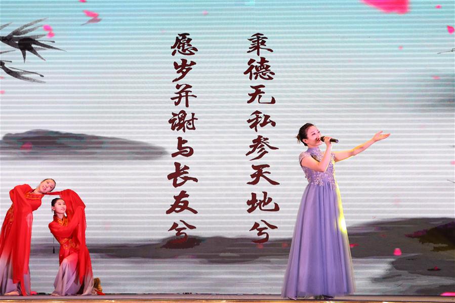 Galeria:Atividade de intercambio cultural entre jovens chineses e vietnamitas inicia em Hanói