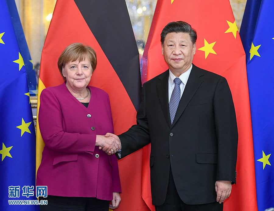 Xi apresenta proposta de três pontos sobre la?os China-Alemanha durante reuni?o com Merkel