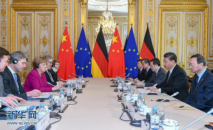 Xi apresenta proposta de três pontos sobre la?os China-Alemanha durante reuni?o com Merkel