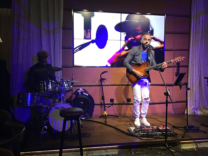 Galeria: Brasileiros comandam o carnaval em Beijing