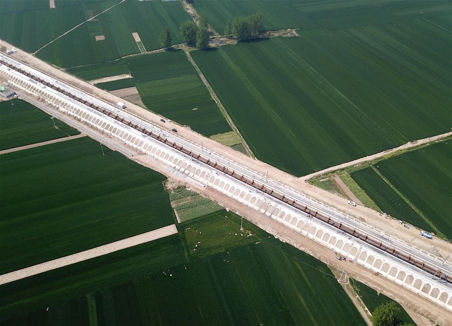 Ferrovia Zhengzhou-Fuyang deve iniciar opera??o no final de 2019