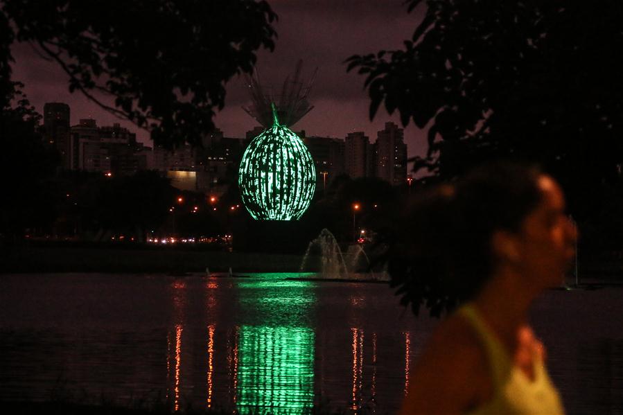 Ovo de páscoa gigante instalado no Parque Ibirapuera em S?o Paulo