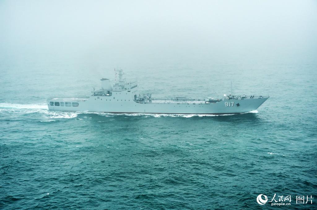 Galeria: Navios no desfile naval do 70o Aniversário da Marinha do ELP