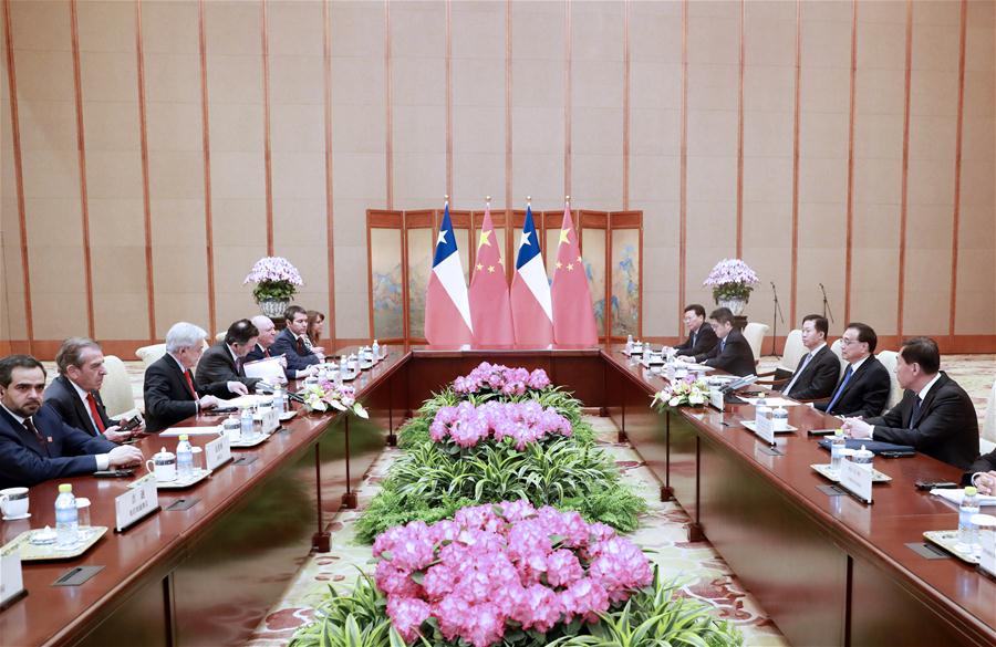 Primeiro-ministro chinês reúne-se com presidente do Chile