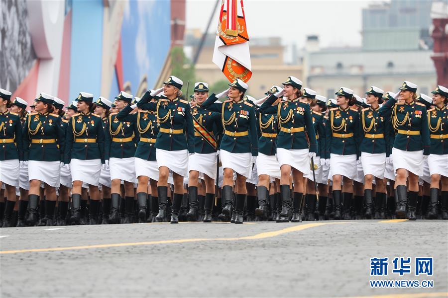 Rússia realiza parada militar do Dia da Vitória