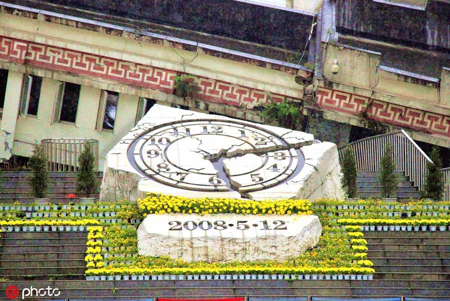 China realiza cerim?nia em homenagem as vítimas do terremoto de Wenchuan