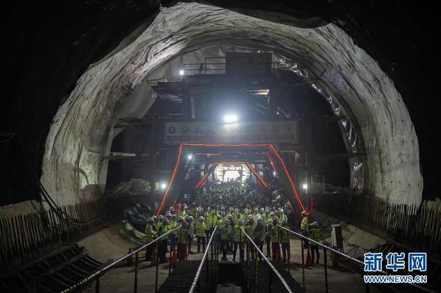 Indonésia: Finalizam escava??es do túnel de Walini da ferrovia Jacarta-Bandung