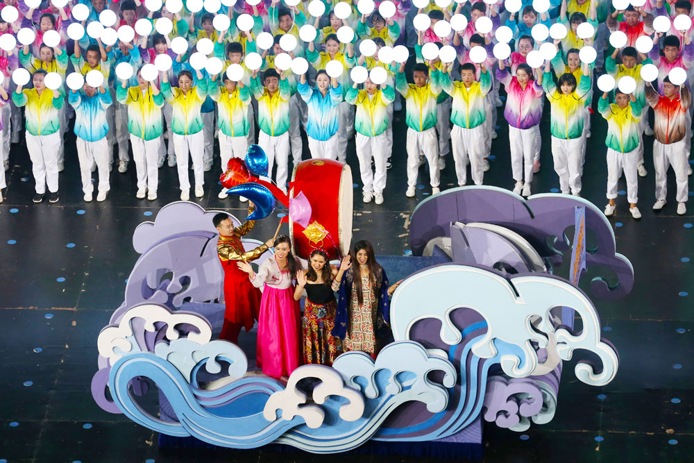 China realiza carnaval em celebra??o da diversidade civilizacional da ásia