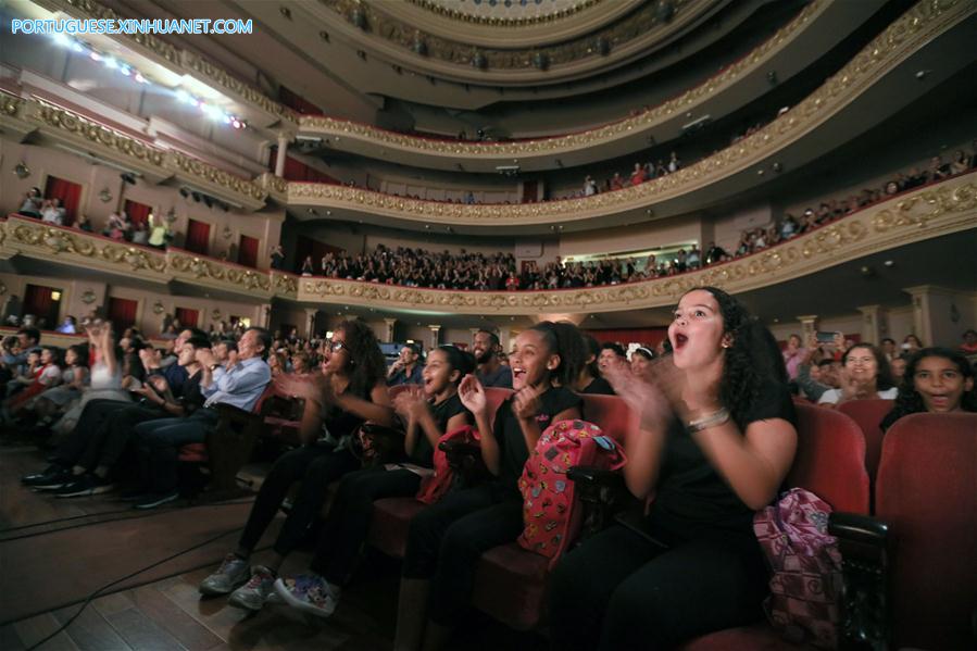 Balé Nacional da China realiza turnê de apresenta??es no Brasil