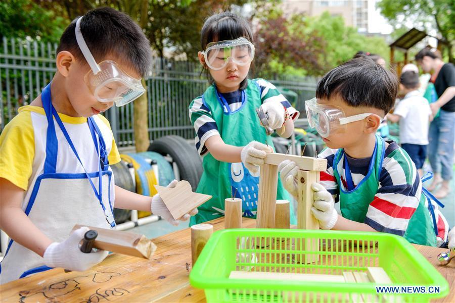 China prepara chegada do Dia Internacional da Crian?a