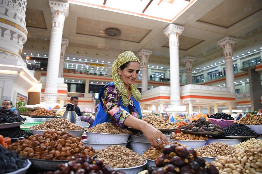 Fotos: vista geral de Duchambe, capital do Tadjiquist?o