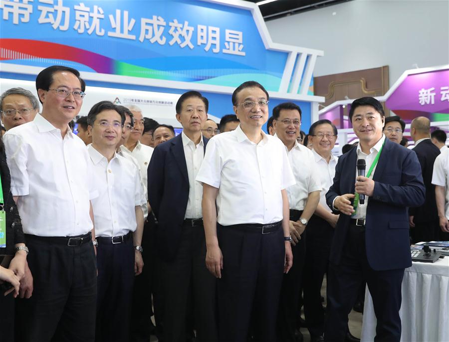 Premiê chinês destaca empreendedorismo e inova??o em massa