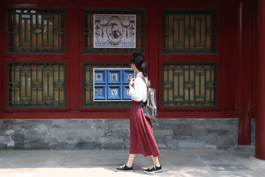 Cidade Proibida é enfeitada com azulejos nas comemora??es de 40 anos de rela??es sino-portuguesas