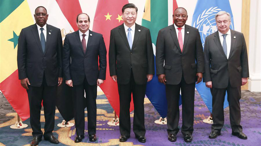 Xi apresenta proposta de 3 pontos sobre desenvolvimento de rela??es China-áfrica