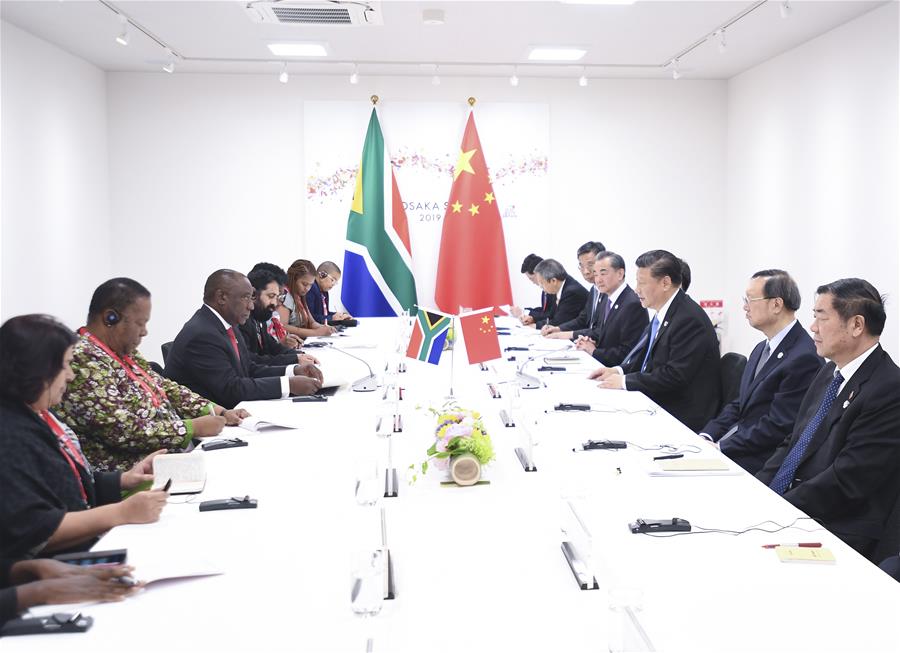 Xi promete aprofundar coopera??o prática entre China e áfrica do Sul