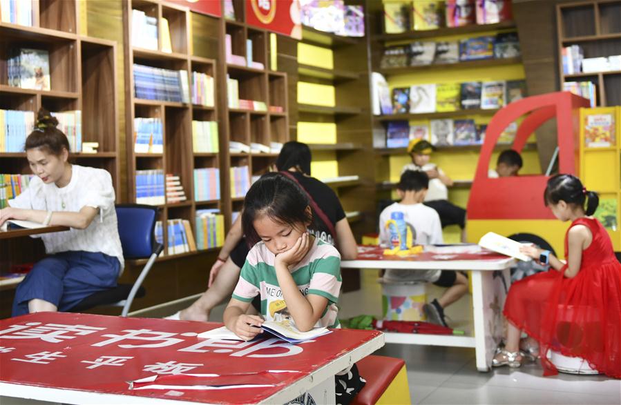 Estudantes chineses aproveitam suas férias de ver?o