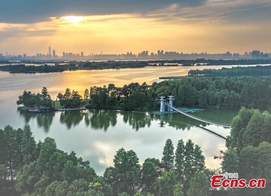 Galeria: paisagem única da ilha de Luoyang