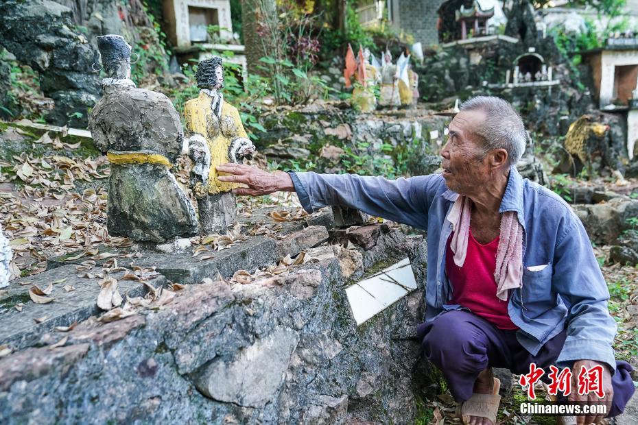 Nanning : idoso chinês construiu uma miniatura do 