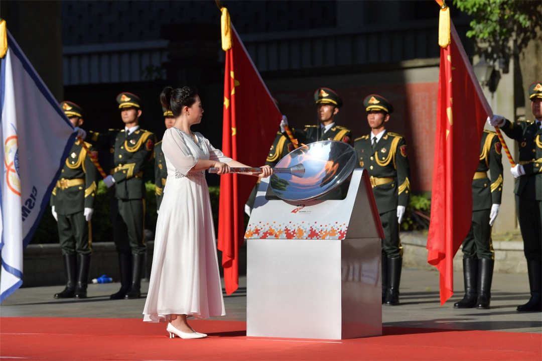 Tocha dos 7o Jogos Mundiais Militares parte de Nanchang