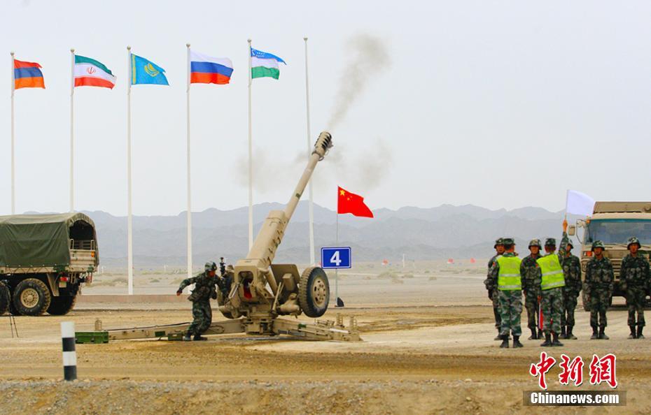 Xinjiang: mecanicos militares de seis países reúnem-se em Korla