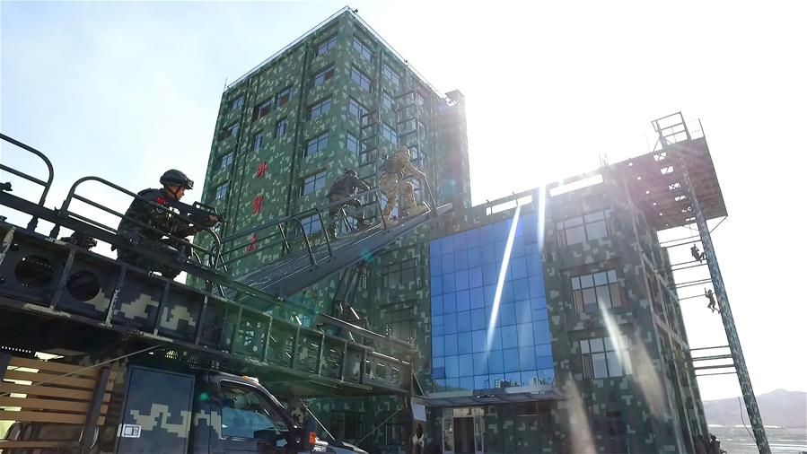 China e Quirguist?o concluem exercício conjunto de combate ao terrorismo 