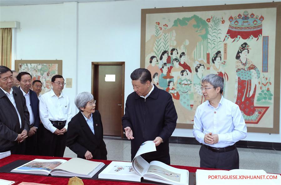 Xi visita patrim?nio cultural em Gansu