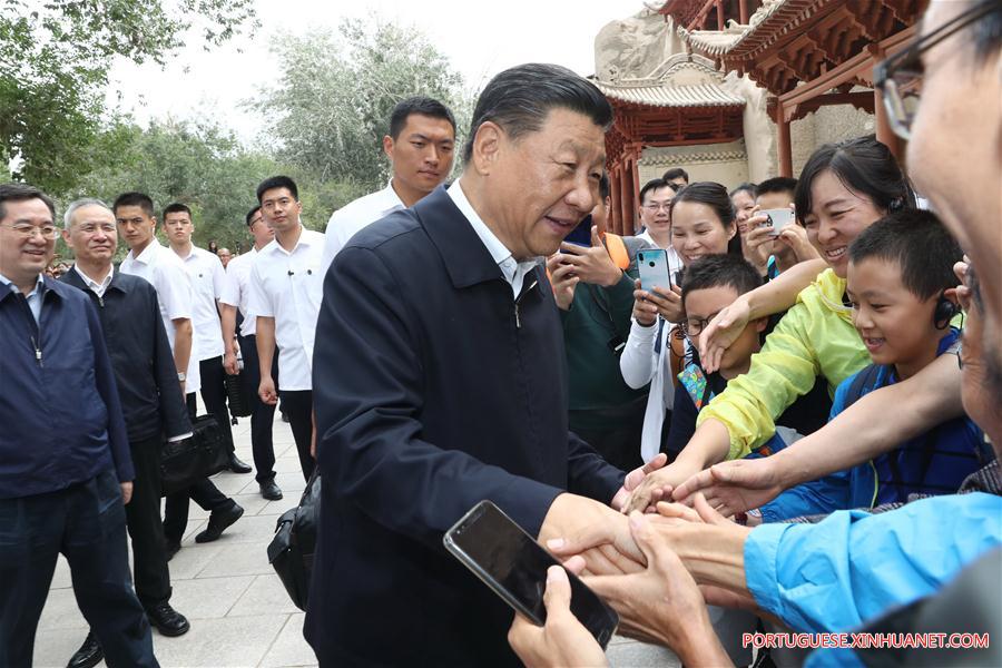Xi visita patrim?nio cultural em Gansu