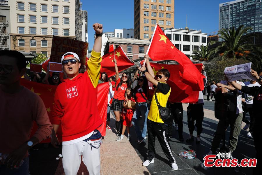Chineses em S?o Francisco pedem o fim da violência em Hong Kong