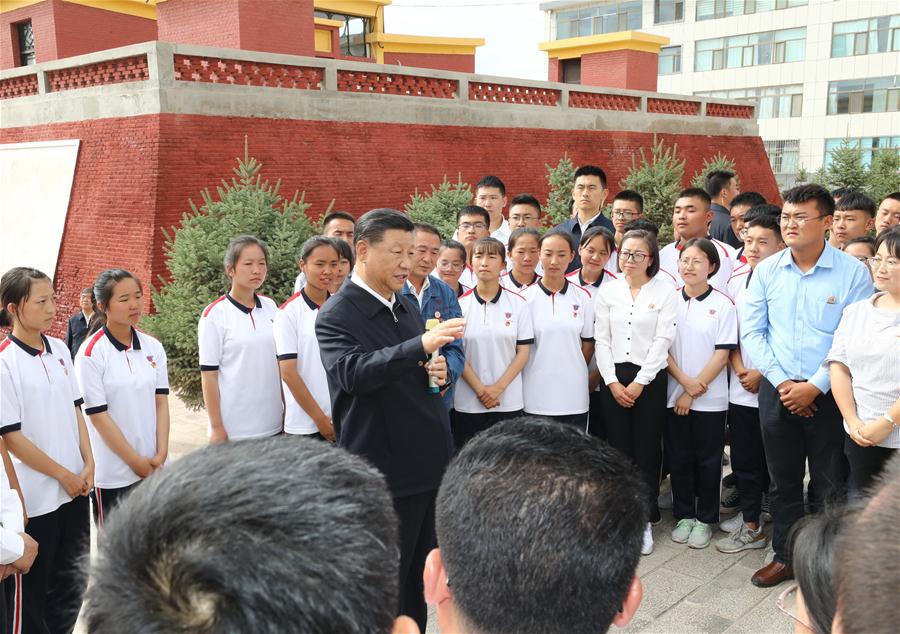 Xi faz visita de inspe??o em Shandan, província de Gansu