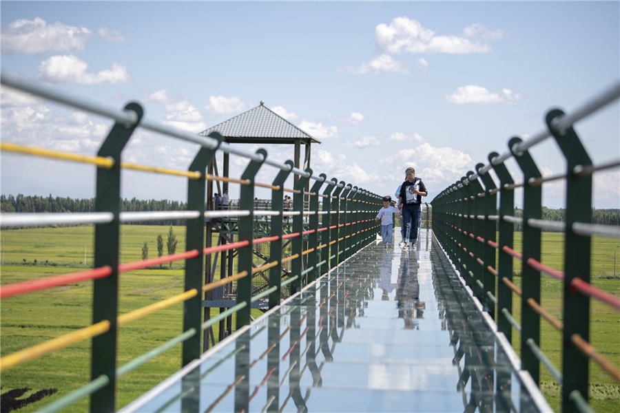 Parque de arte Tanbo acrescenta variedade artística à paisagem de Xinjiang