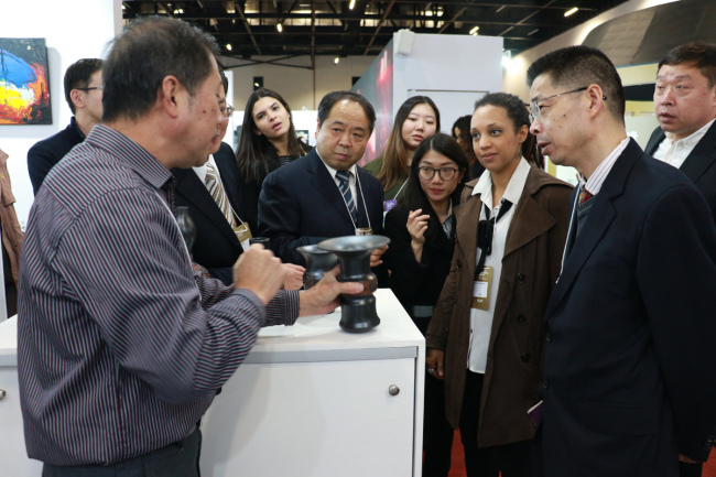 Exibi??o de Boutique Cultural de Fujian aberta no Brasil