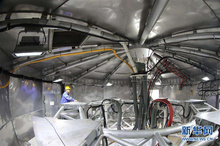 Telescópio espacial da China recebe visita de manuten??o